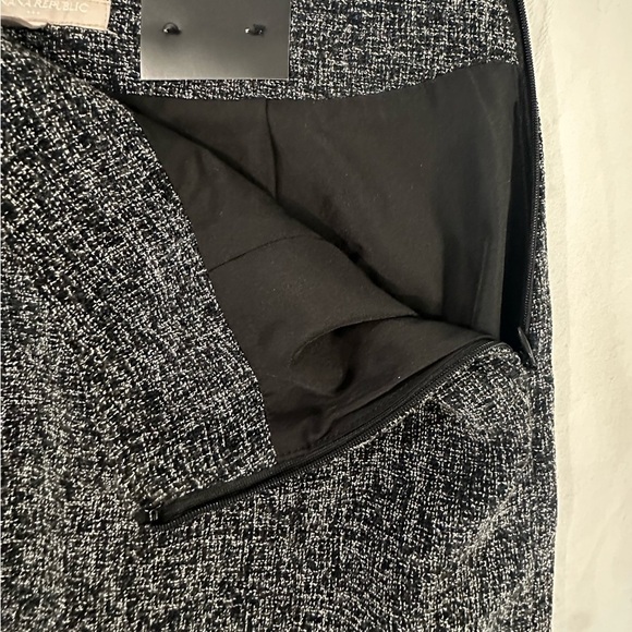Banana Republic | NWT Women’s Tweed Skirt Size 0P - Picture 7 of 9
